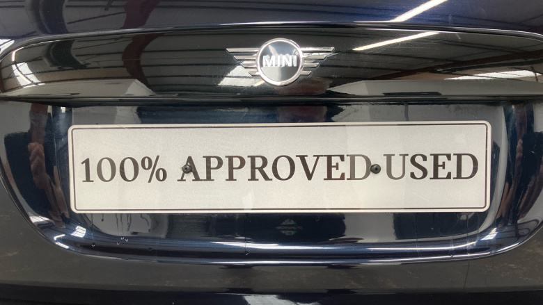 MINI Hatchback 1.5 Cooper Exclusive 3dr Auto Petrol Hatchback